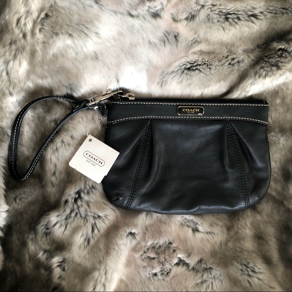 Coach NWT Black Leather Wristlet